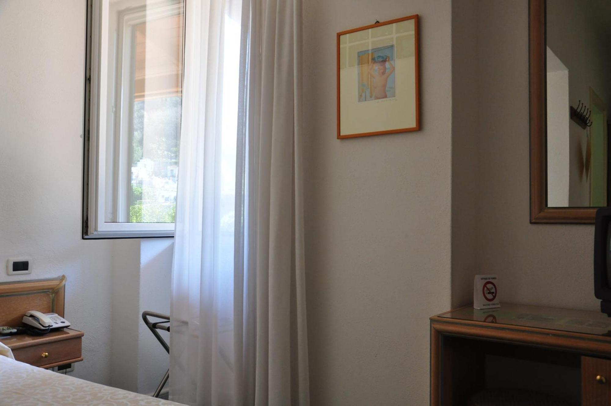 Hotel La Marticana Ischia Cameră foto