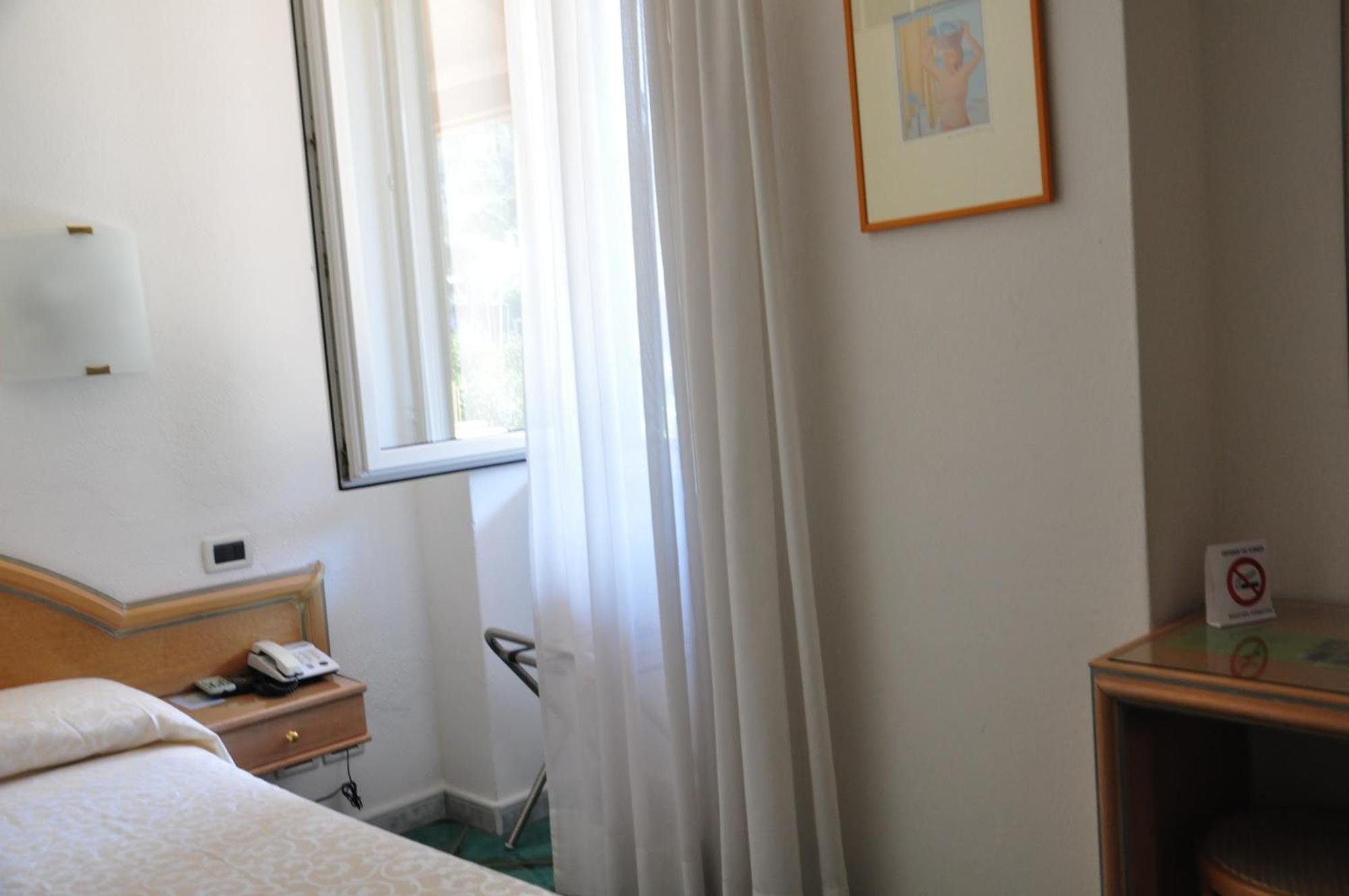 Hotel La Marticana Ischia Cameră foto